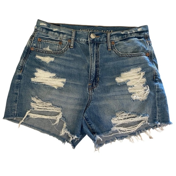 American Eagle 90s boyfriend cut off distressed jean shorts  denim - Picture 1 of 5